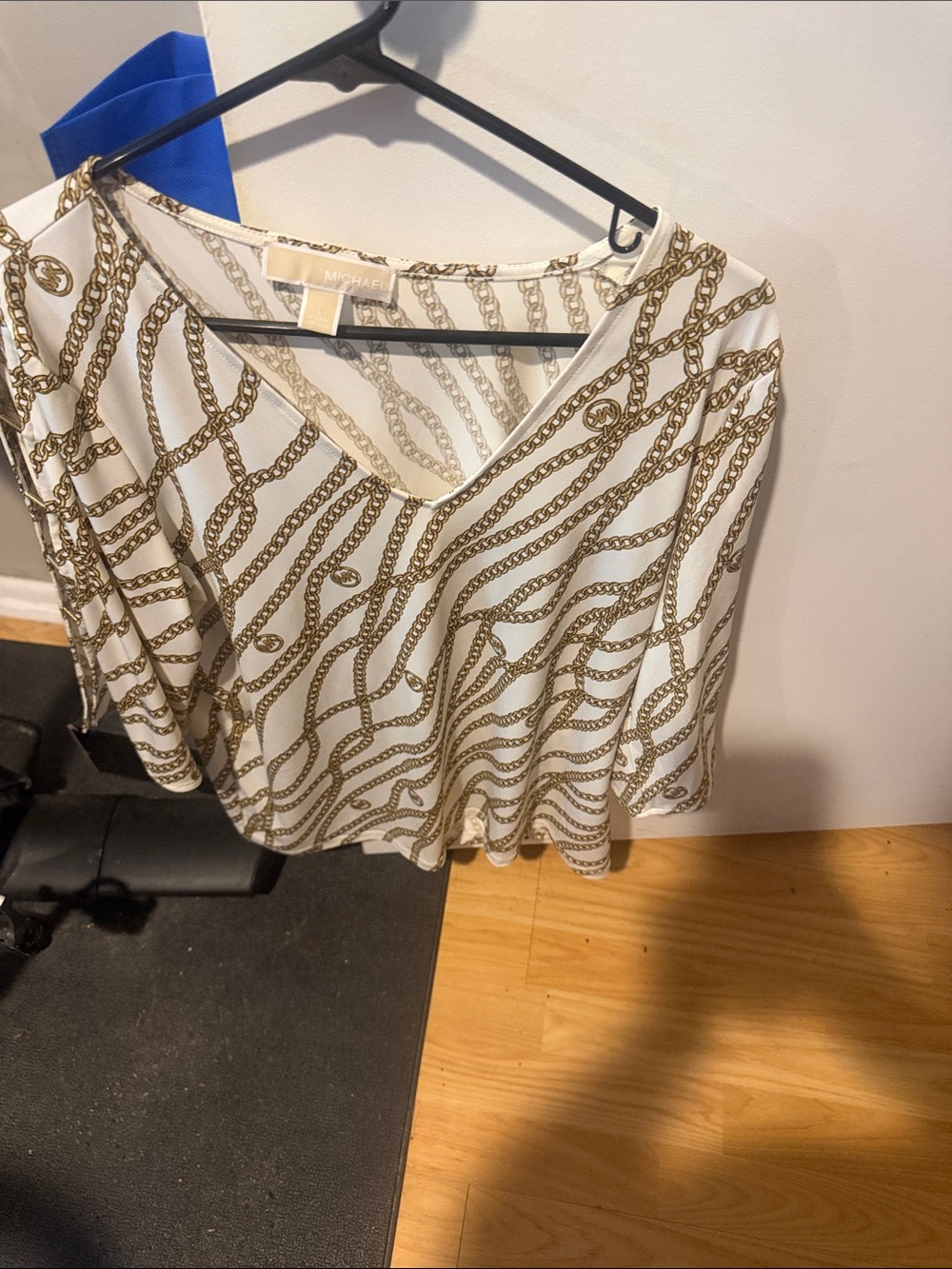 Michael Kors White V-Neck Blouse with Gold Chain Print